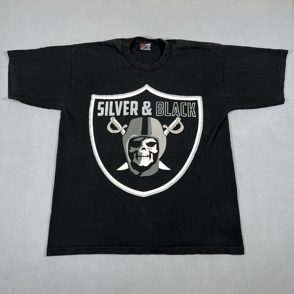 Vintage Oakland Raiders Skull T Shirt Mens XL Silver and Black Pirate‎ Pro Tag